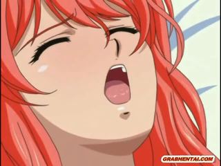 Redhead hentai makakakuha ng squeezed at licked kanya bigboobs