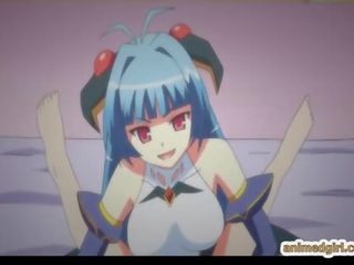 Bystiga hentai dotter hård körd wetpussy av shemale animen i främre av henne älskare